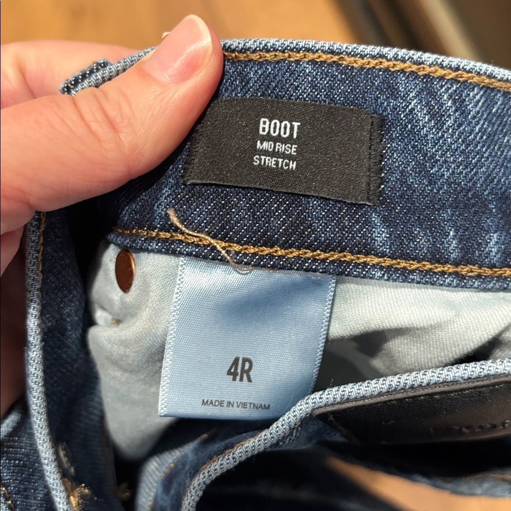 NWOT Express Jeans - Picture 3 of 3